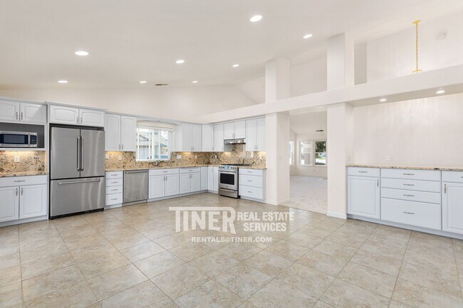 Foto del edificio - 2240 Moraga Dr