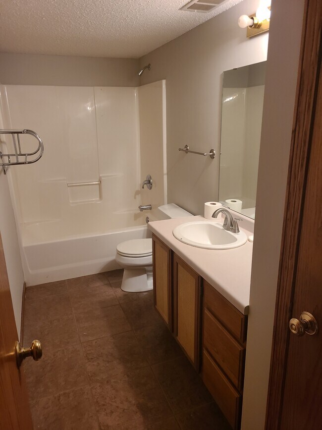 Foto del edificio - 928 4th St NE