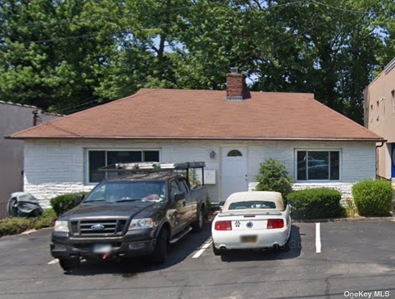 Primary Photo - 1412 Wantagh Ave