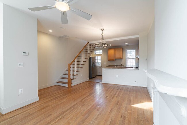 Building Photo - 1610 4th St NW