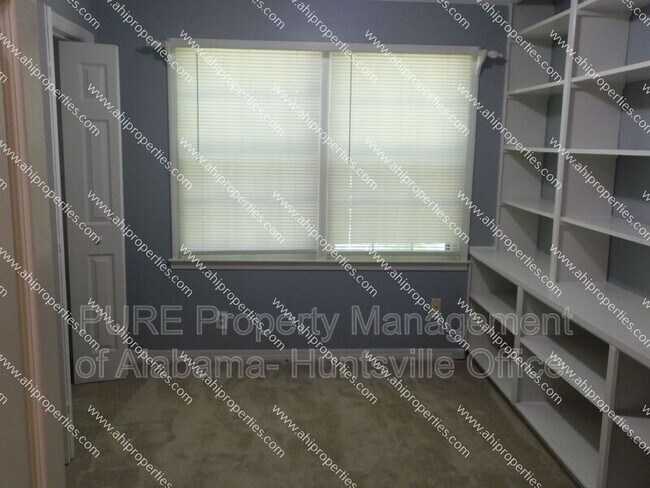 Building Photo - 11313 Mountain Crest Dr SE