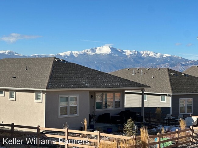 Foto del edificio - 6 br, 3 bath House - 6639 Tumble Creek Dr