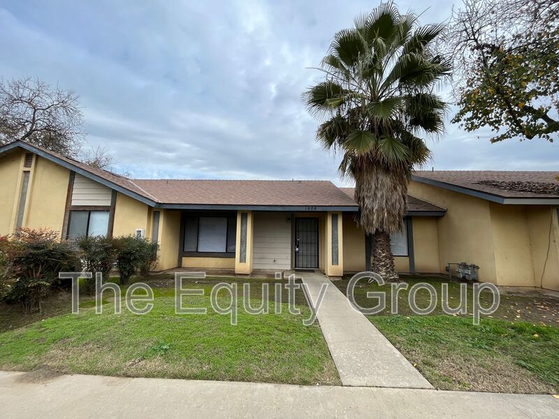 Foto principal - 1098 N Freedom St
