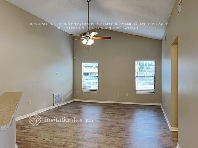 Foto del edificio - 785 Kara Cir