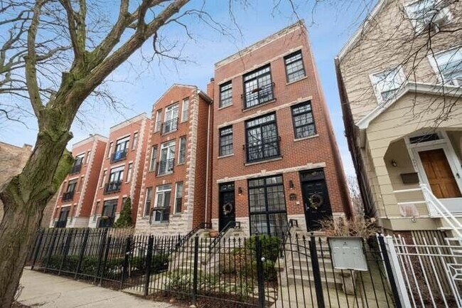 Foto del edificio - 3933 N Greenview Ave