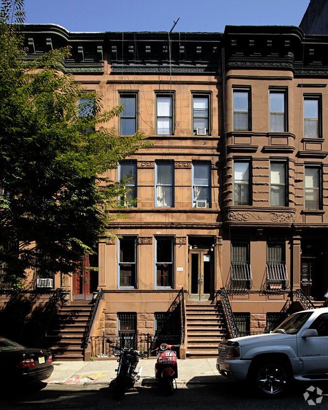 Building Photo - 507 W 149th St