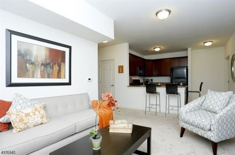 Foto principal - 49 Park Dr
