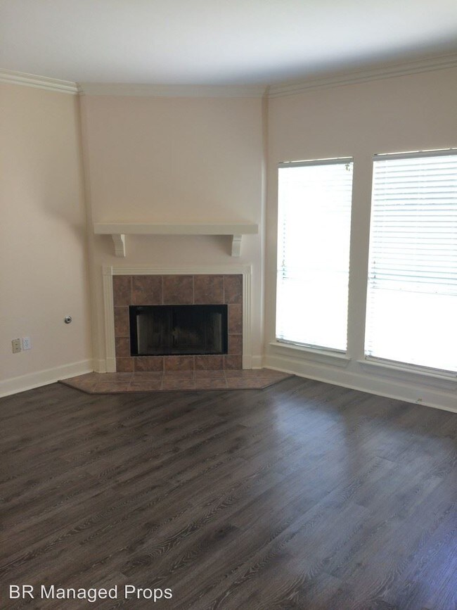 Building Photo - 3 br, 2 bath House - 10454 Springbrook Dr.
