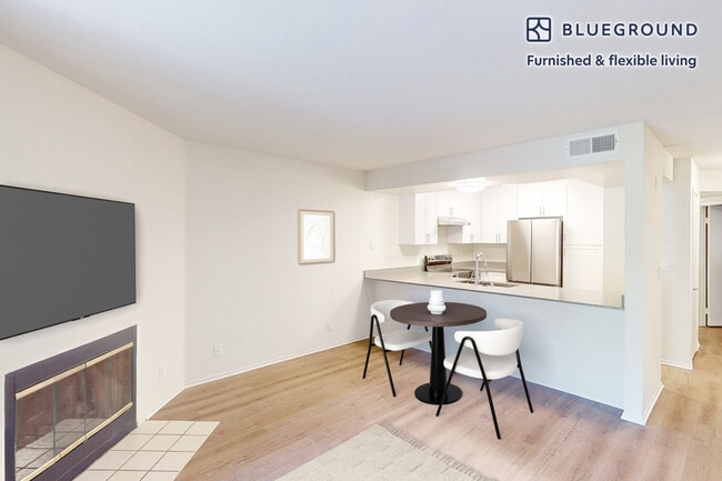 Building Photo - 400 Appian Way