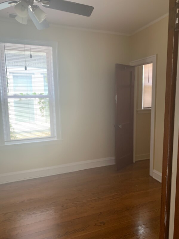 Building Photo - 6923 S Artesian Ave