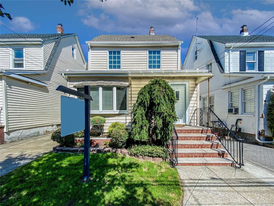 24839 89th Ave, Queens, NY 11426 House Rental in Queens, NY