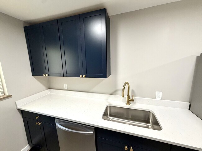 Foto del edificio - 745 Wilbud Dr