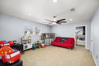 Building Photo - 827 Thicket Ln Building Photo - 827 Thicket Ln