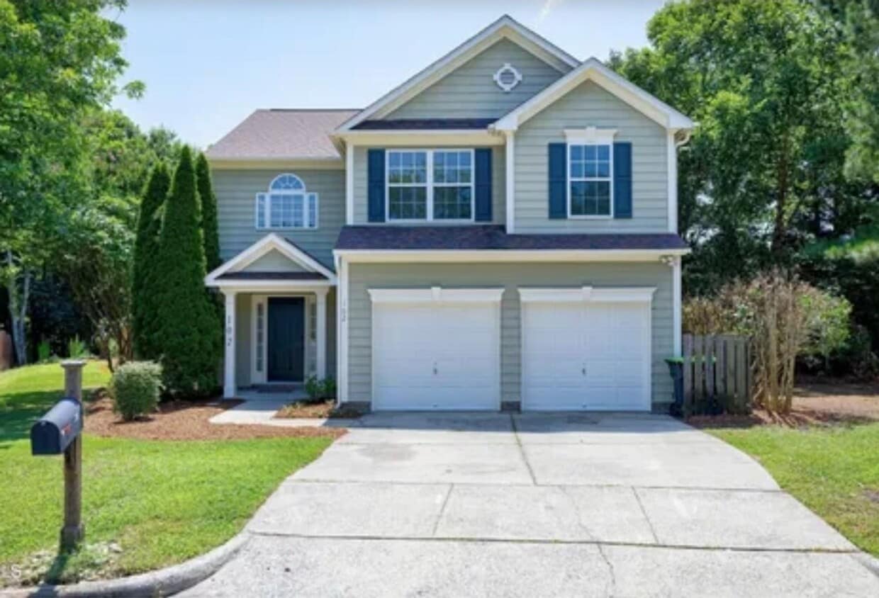 Foto principal - 102 Fallon Ct