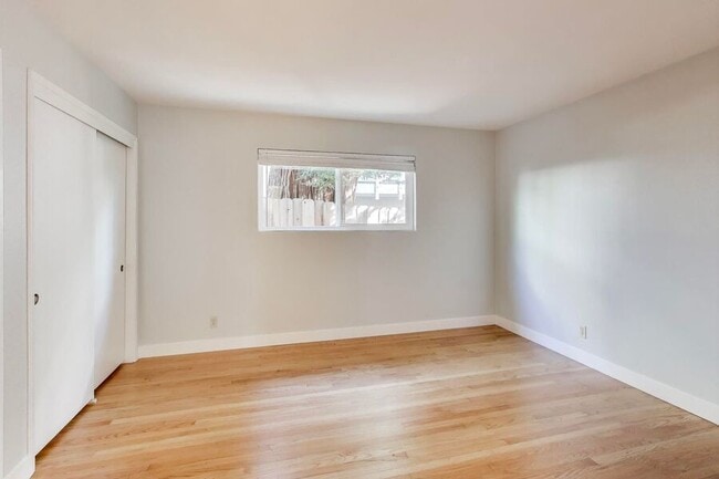 Building Photo - 271-281 Curtner-279