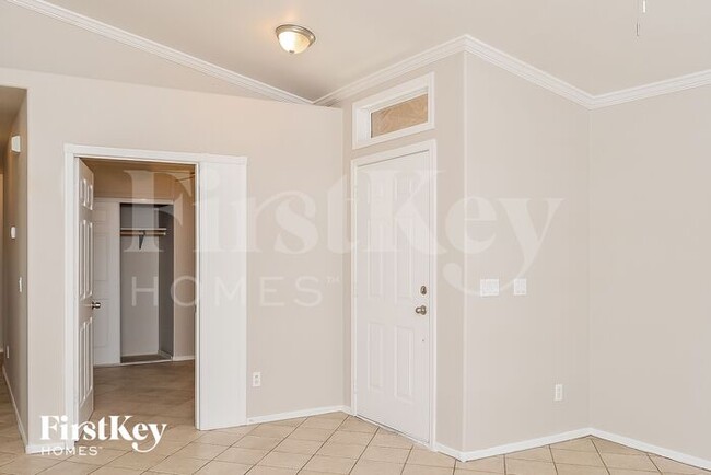 Building Photo - 755 S Del Rancho