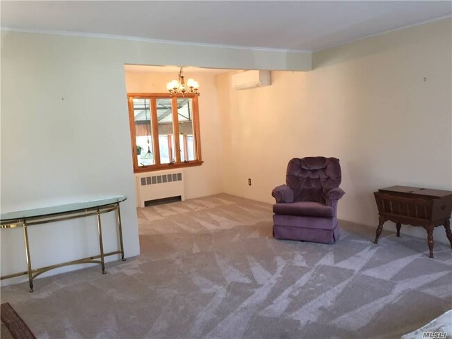 Building Photo - 30 Sinclair Dr