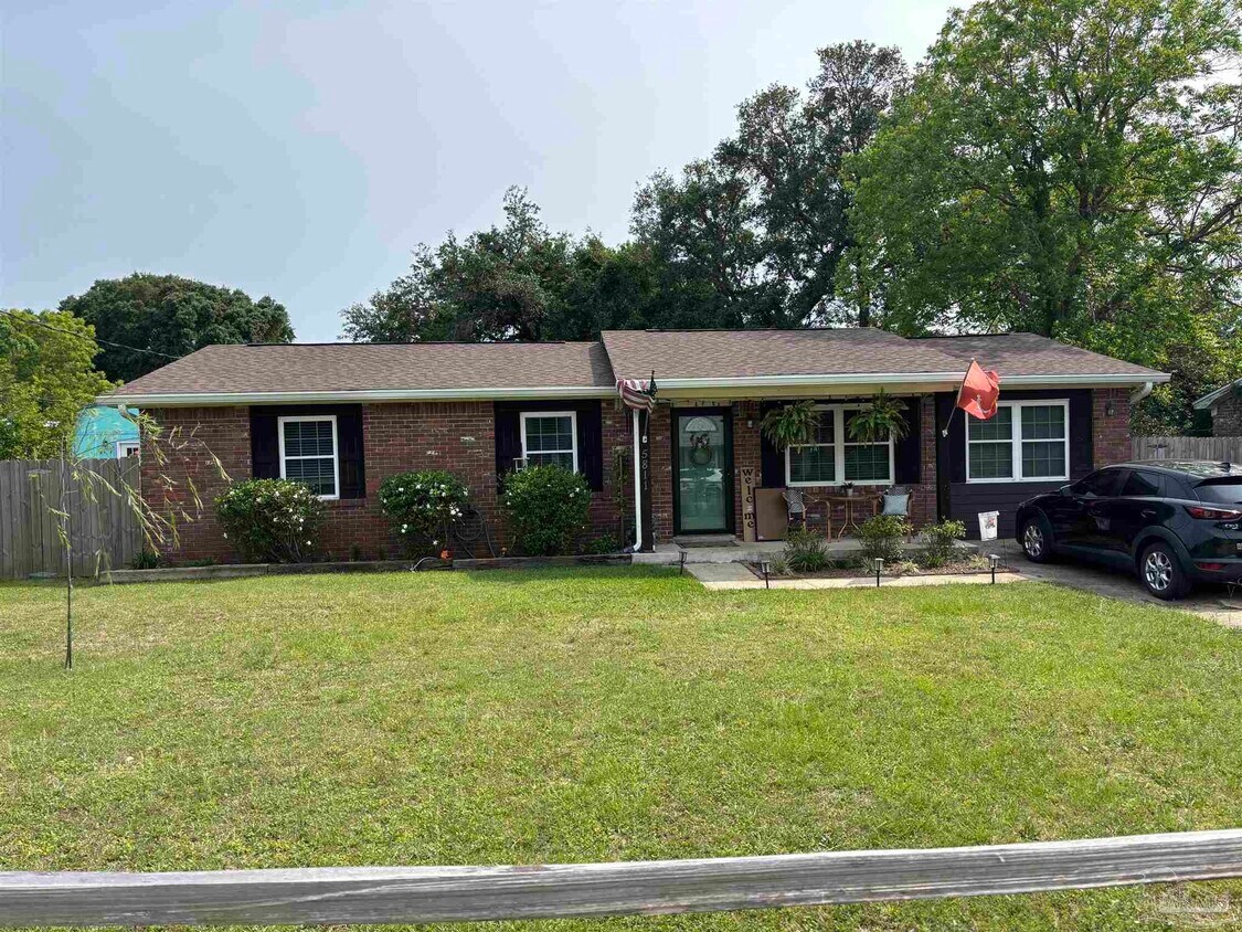 Foto principal - 5811 Perkins St