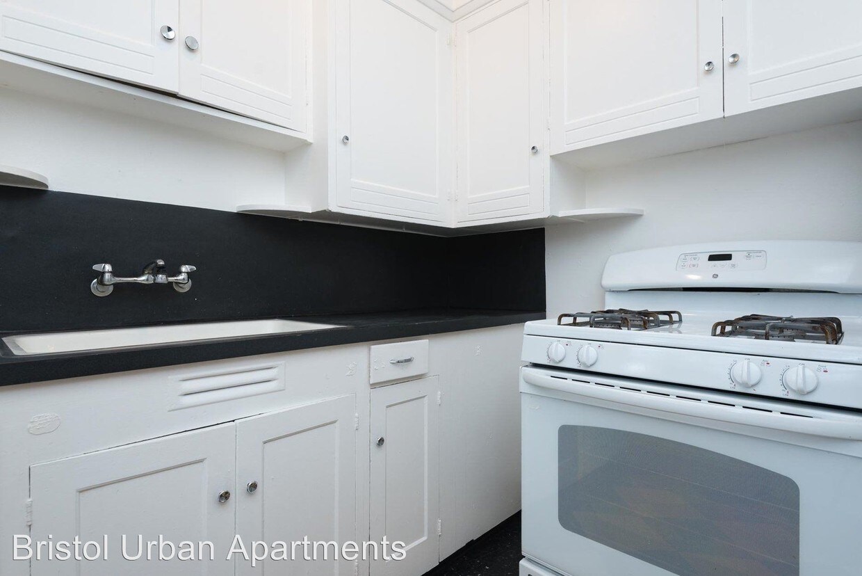 Foto principal - 5650 NE Sandycrest Terrace