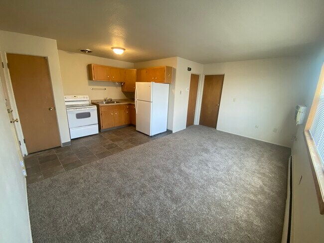 Building Photo - 315 11th Ave SW