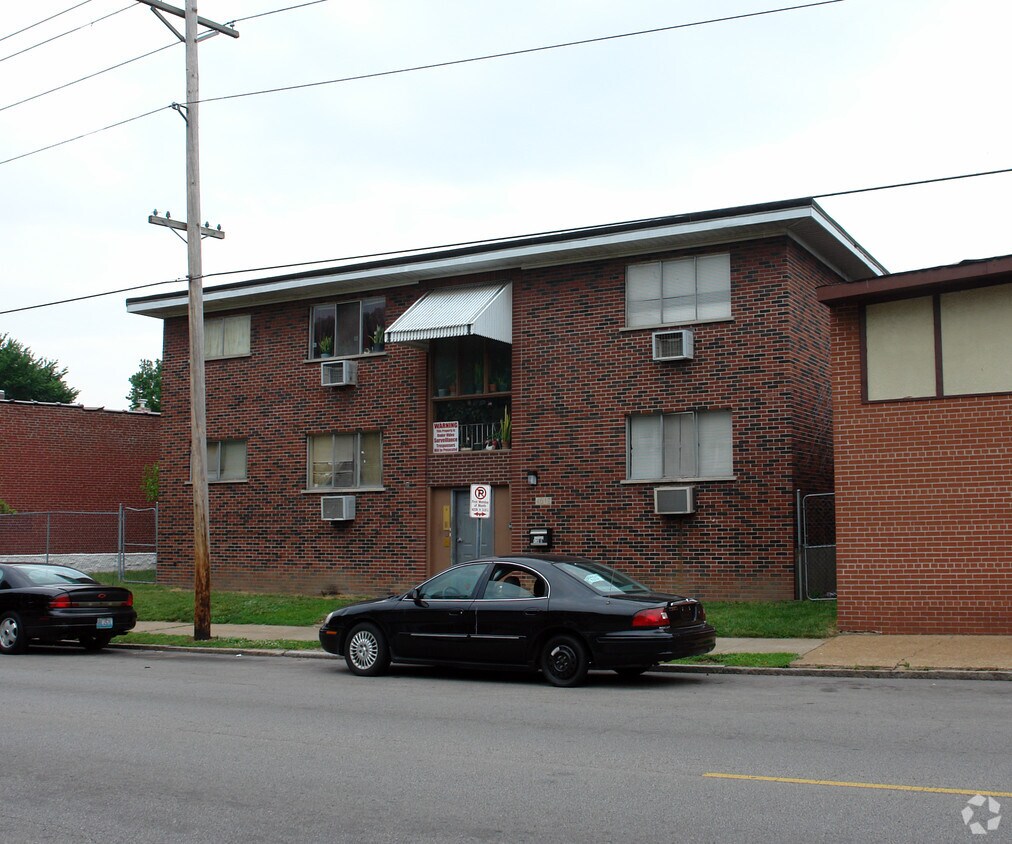 Building Photo - 4615-4617 Virginia Ave