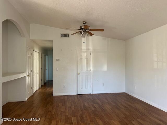 Building Photo - 4570 Fay Blvd