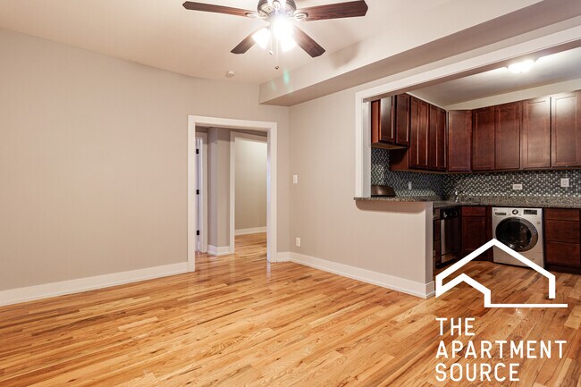 Foto del edificio - 3523 N Racine Ave