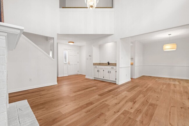 Foto del edificio - Lovely 3-bedroom Townhome in Cary!