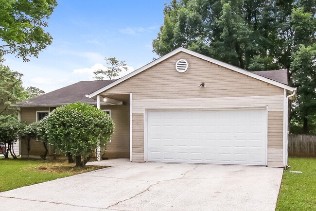 Building Photo - 2021 Corners Cir