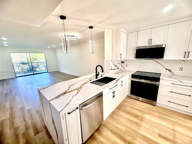 Foto del edificio - 1151 SW 128th Terrace