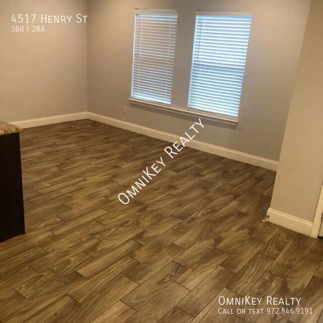 Foto del edificio - 4517 Henry St