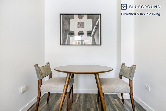 Foto del edificio - 61 W Erie St