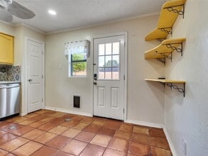 Building Photo - 22538 Market Square Ln