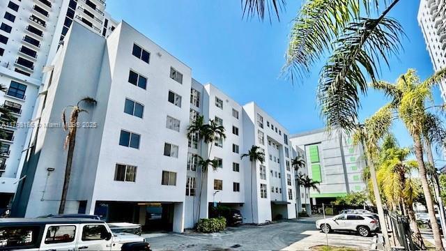 Foto principal - 210 SW 11th St