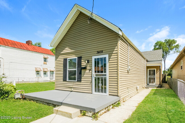 Building Photo - 3409 Vermont Ave