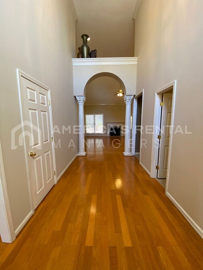 Building Photo - Four Bedroom Home for Rent in Lake Cyrus - COMING SOON!!