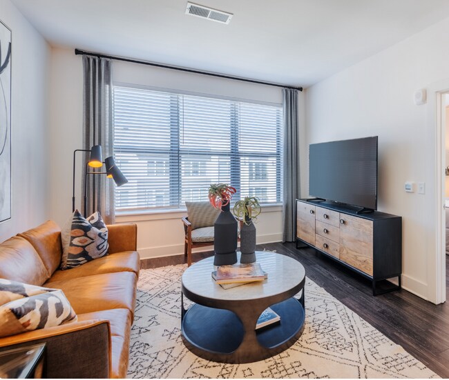 Foto del edificio - 4231 Woodlake Pl