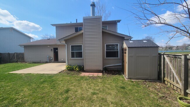 Foto del edificio - 4451 Olmstead Dr