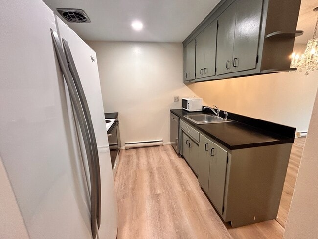 Foto del edificio - 213 Baxter Rd