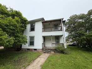 Building Photo - 1132 N Gilbert St