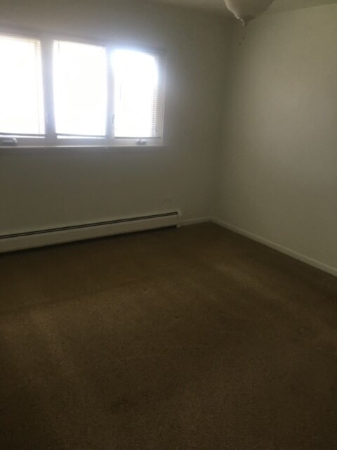 Bedroom - 802 Warren Ave