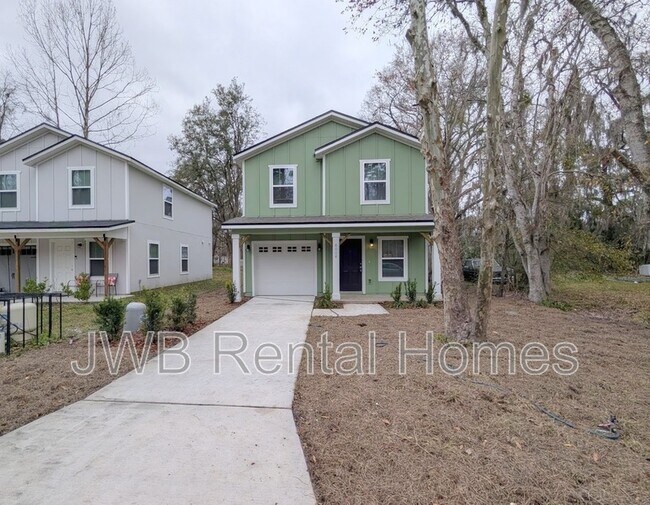 Building Photo - 8008 Harding Ave