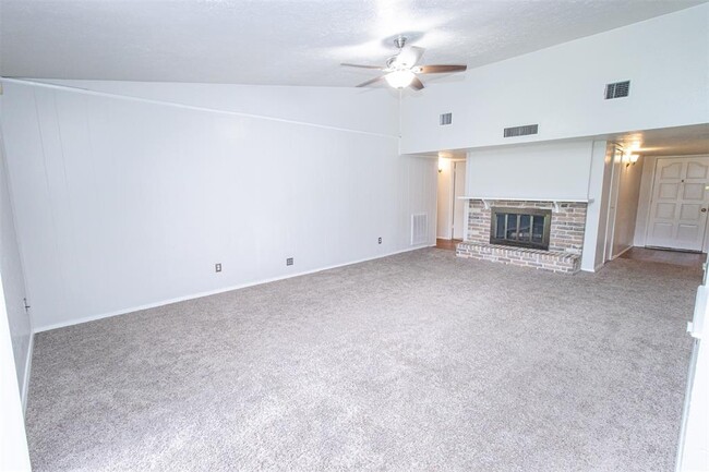 Foto del edificio - 14226 Morinscott Dr