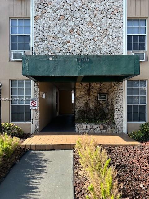 Foto del edificio - 1400 Douglas Rd
