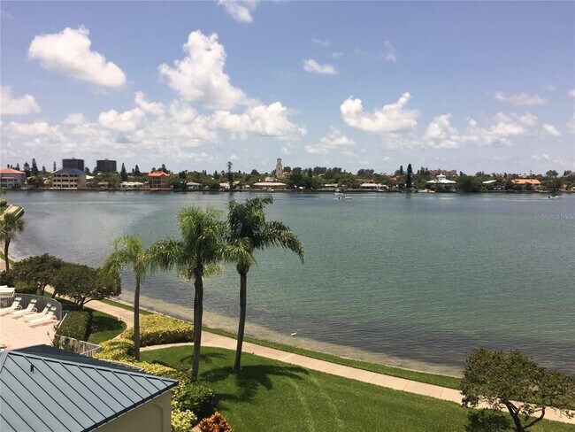 Foto del edificio - 7974 Sailboat Key Blvd S