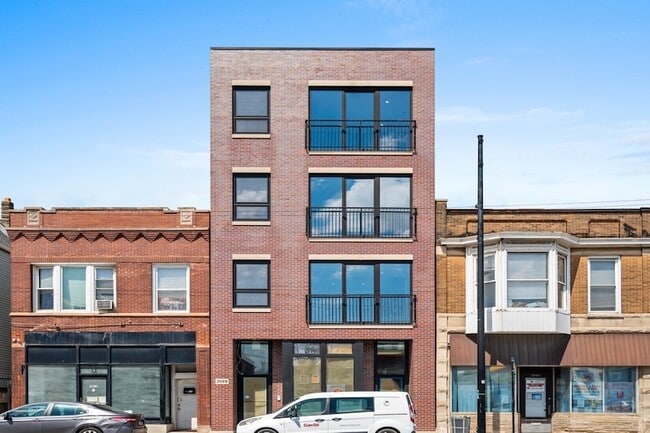 Photo - 3008 W Belmont Ave Apartment