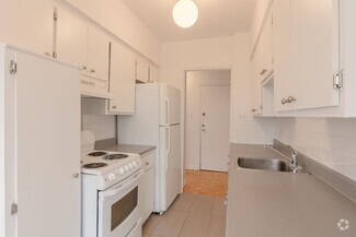 Building Photo - 809 Av. Bloomfield