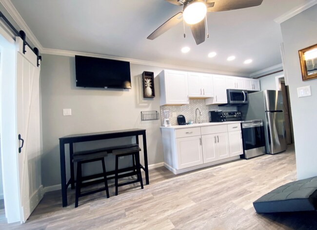 Foto del edificio - 504 Robin Dr