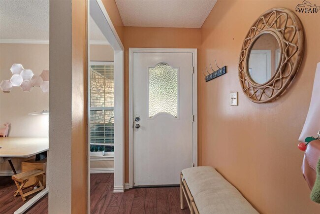 Foto del edificio - 5607 Briargrove Dr