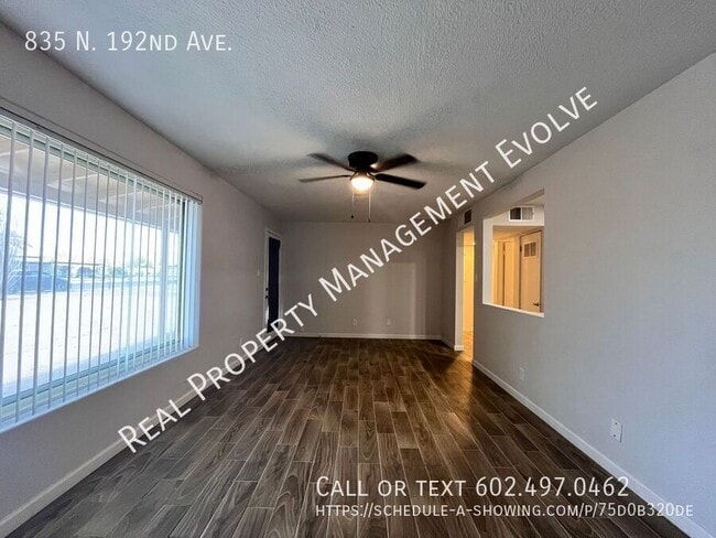 Building Photo - 835 N 192nd Ave